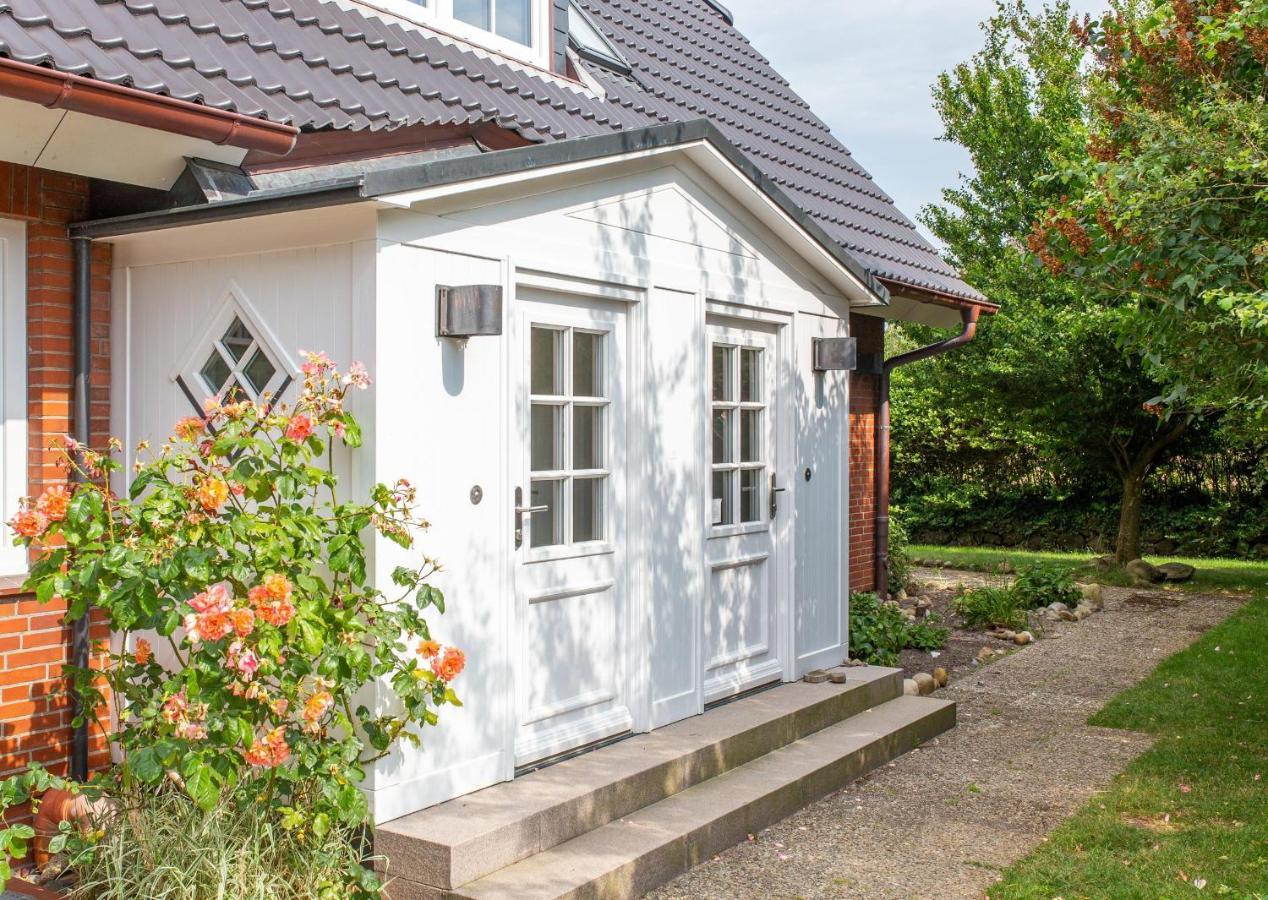 Haus Watthus - Wohnung Paradies 네벨 외부 사진
